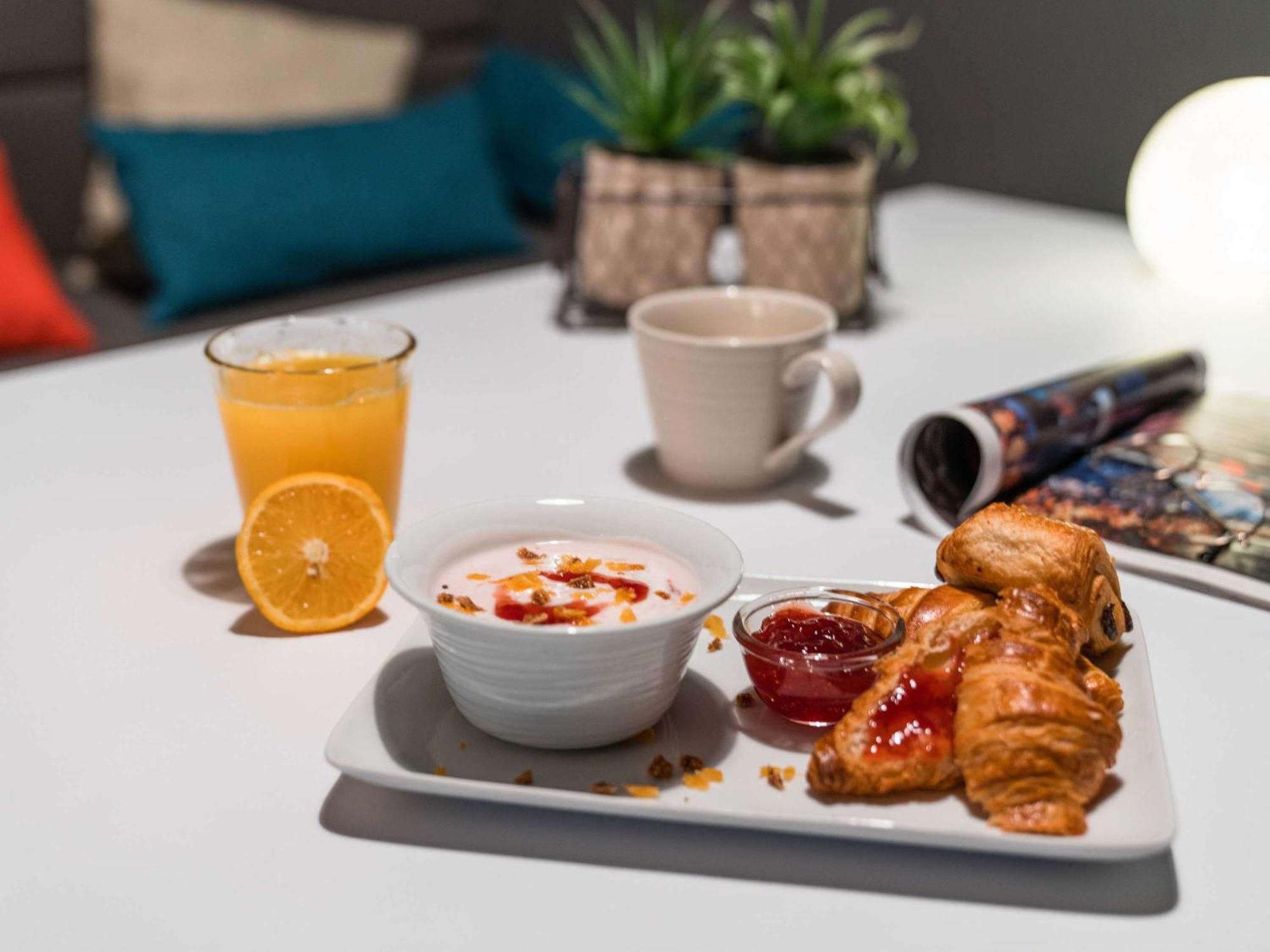 Ibis Styles Chalons En Champagne Centre Hotel Ngoại thất bức ảnh